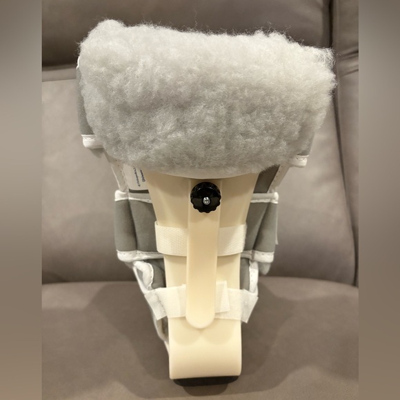 Procare 79-90550 New Podous Boot Regular Universal Left or Right Hook & Loop - Picture 4 of 8